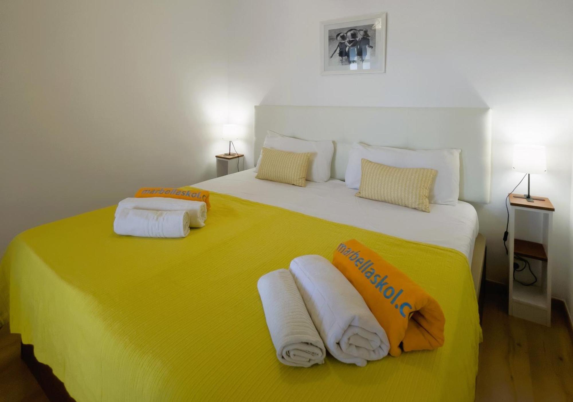 Mediterraneo 508. Fantastic Studio On The Beachfront With Sea Views. Марбелья Экстерьер фото